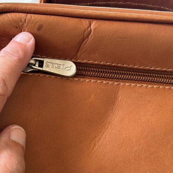 Piel Leather shoulder bag - Picture 16 of 17